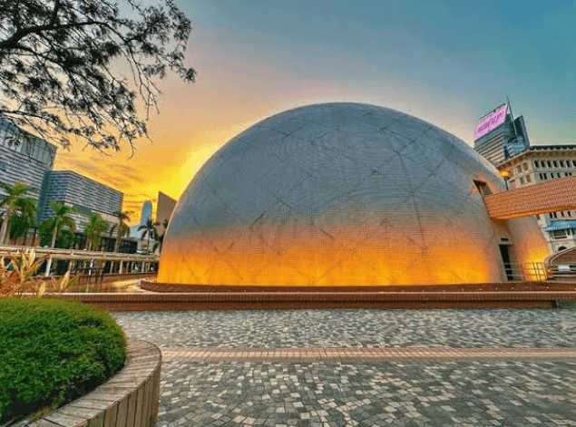 Top  Impressive Hong Kong Travel Attractions For First-Time Visitors